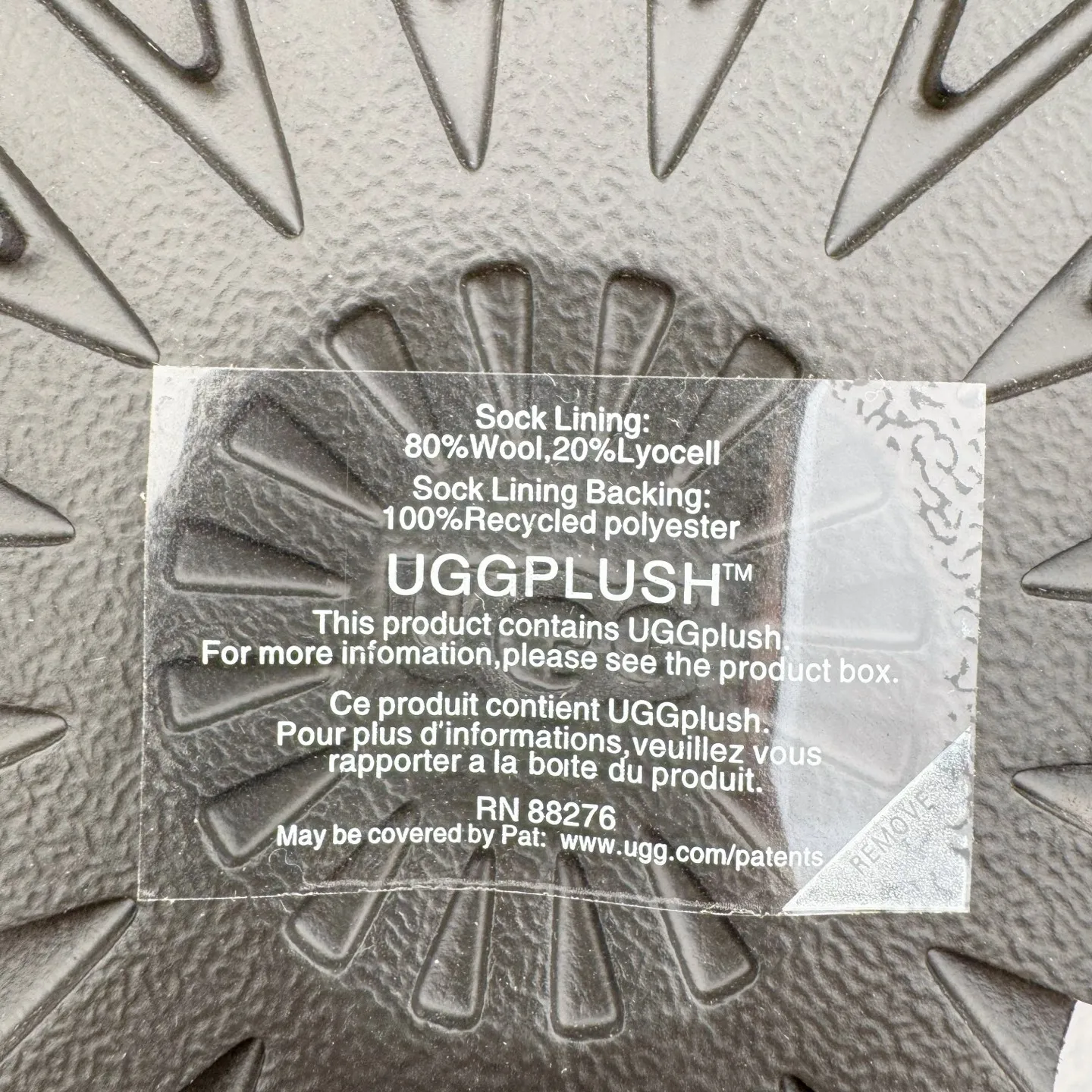 Pick up locally 💰 440 UGG slippers 1206 letter embroidered classic short-tube autumn and winter sheep fur all-in-one snow boots All shoes are made from the same factory as ZP Longfeng A-grade Australian imported sheep fur all-in-one Brand OEM production line Fully follow the ZP process flow OEM original pattern maker Adhere to no original shoes and no development selection Pay attention to every detail The most authentic version on the market TREADLITE "Light Wing" technology outsole Lightweight/durable/flexible/pile size: 35 36 37 38 39 40 Coding: by2936070